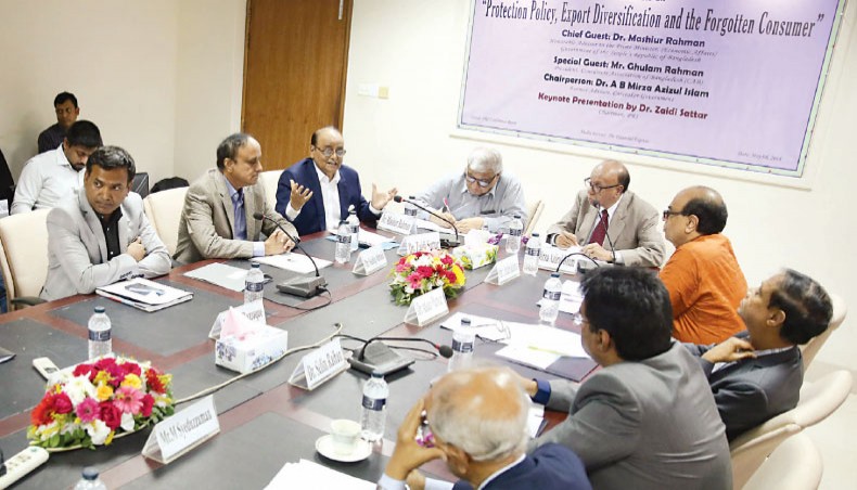 Dr Zaidi Sattar speaking in a conference held by PRI